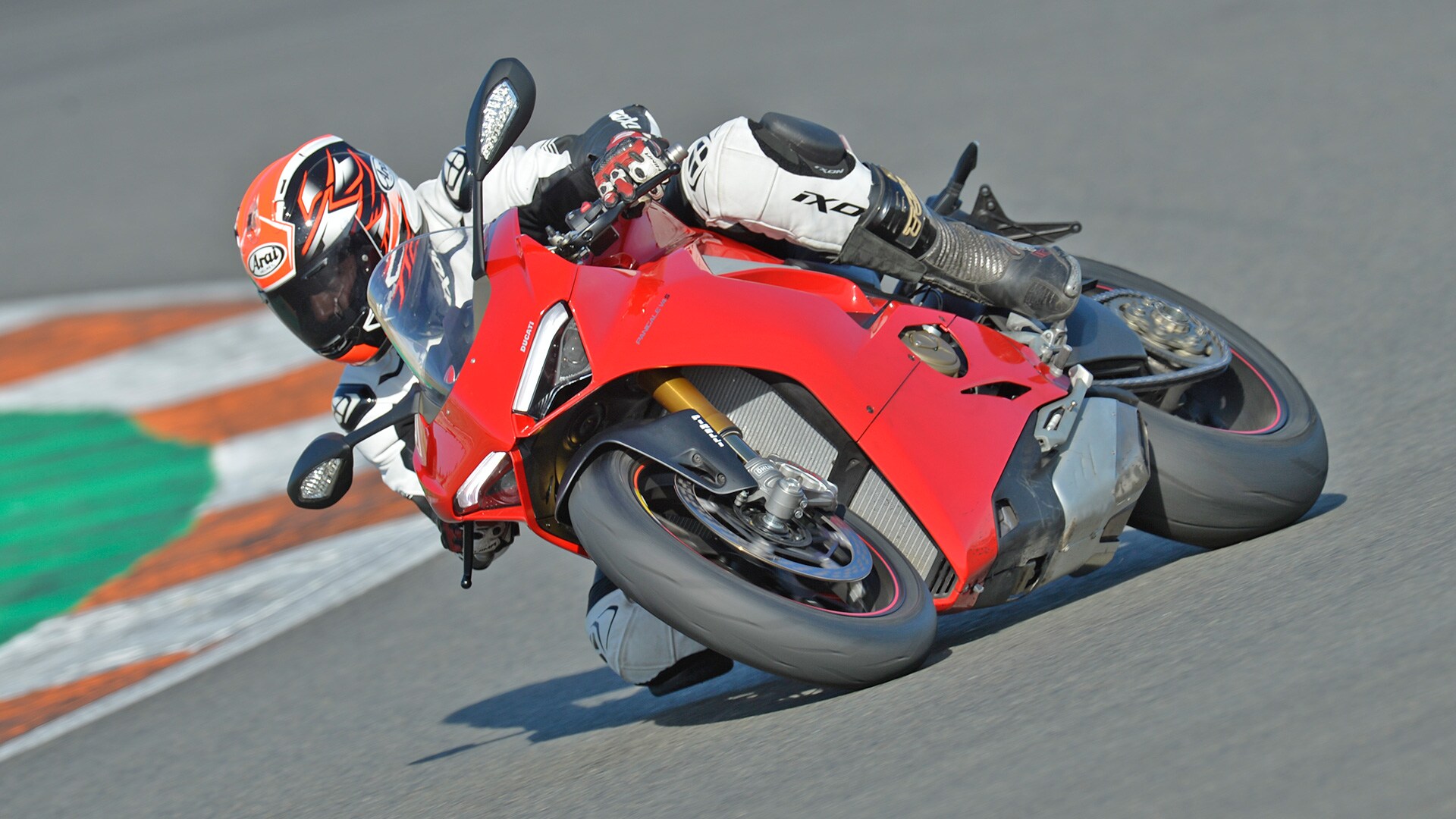 Ducati Panigale 2018 V4 S